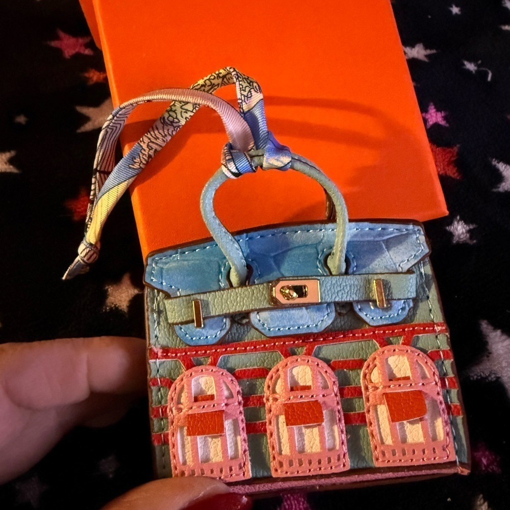 Mini bag accessories!! They can be used for anything you want. - Picture 11 of 16